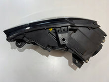 Laden Sie das Bild in den Galerie-Viewer, Frontscheinwerfer Audi A3 8V0941006 Xenon Rechts Scheinwerfer Headlight SCH5649496746ee