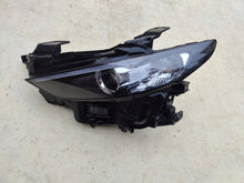 Laden Sie das Bild in den Galerie-Viewer, Frontscheinwerfer Mazda III BCJH-51040 Full LED Links Scheinwerfer Headlight SCH7463181437pc