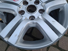 Load image into Gallery viewer, 1x Alufelge 16 Zoll 7.0&quot; 5x120 55ET 7H0601025 VW Multivan Rim Wheel