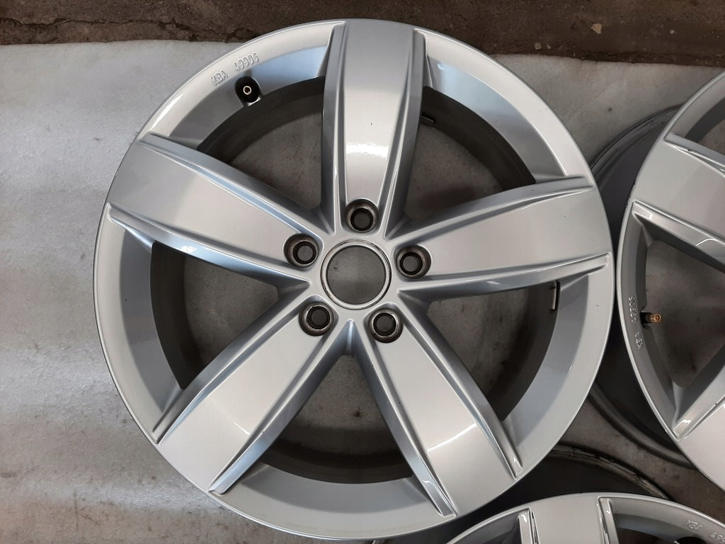 4x Alufelge 17 Zoll 6.5" 5x112 38ET Glanz Silber 5NA071497 VW Passat Tiguan FEL3746175827dc