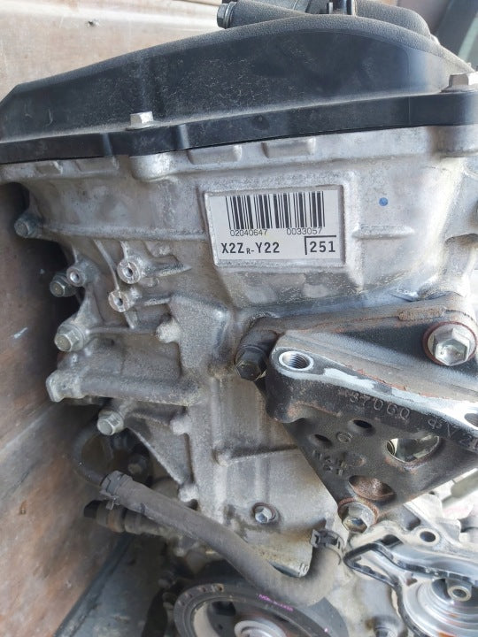 Motor Toyota Corolla P4 2ZR 1.8 2015 Hybrid Engine Unkomplett MOT9331024033oq