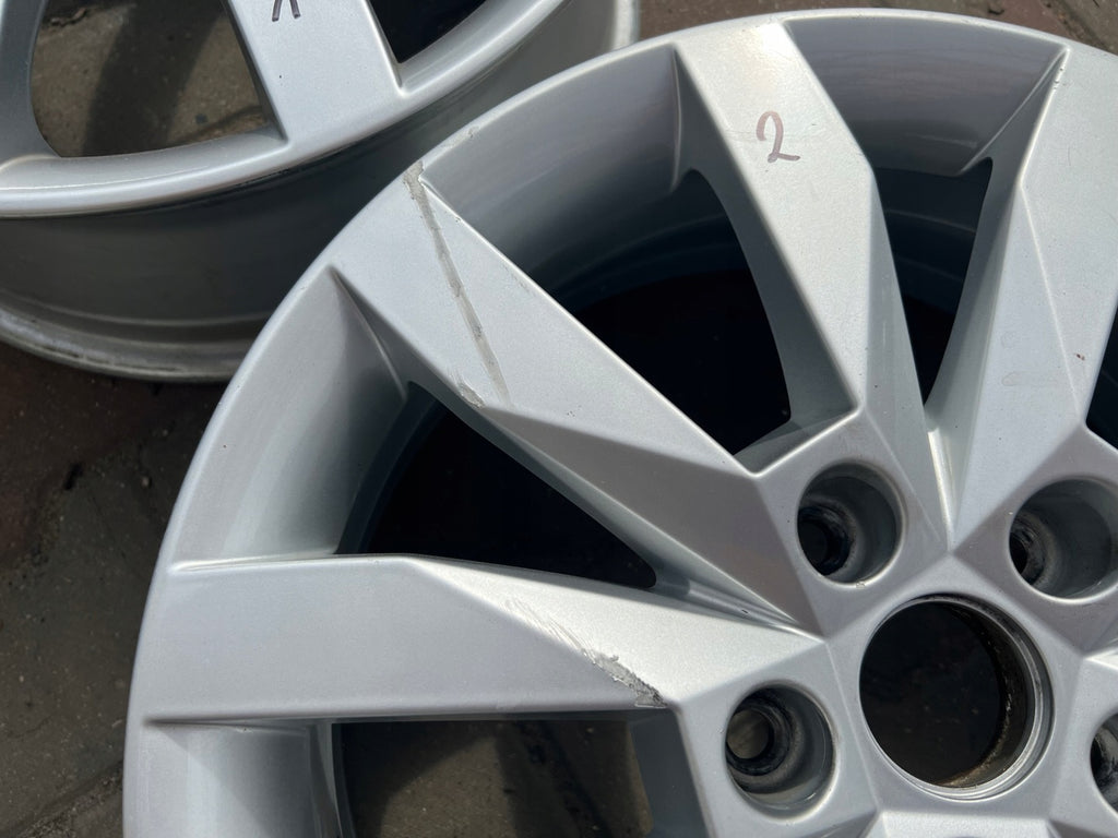 1x Alufelge 17 Zoll 6.0" 5x112 5E0601025N Skoda Octavia Rim Wheel FEL4730555402qx