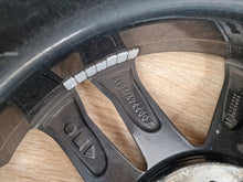 Laden Sie das Bild in den Galerie-Viewer, 1x Alufelge 17 Zoll 7.5&quot; 5x120 54ET Glanz Graphit 6856087 BMW F40 Mg Rim Wheel