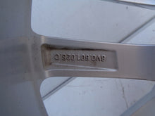 Laden Sie das Bild in den Galerie-Viewer, 1x Alufelge 17 Zoll 7.0" 5x100 46ET 6V0601025C Skoda Rim Wheel FEL3440996739kl