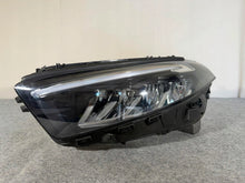 Laden Sie das Bild in den Galerie-Viewer, Frontscheinwerfer Mercedes-Benz W177 A1779066304 LED Links Headlight SCH6371199106mr