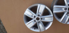 Load image into Gallery viewer, 1x Alufelge 17 Zoll 7.0" 5x120 55ET 7E0601025P VW T6 Rim Wheel FEL5106100421xs