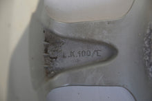 Laden Sie das Bild in den Galerie-Viewer, 1x Alufelge 14 Zoll 6.0&quot; 4x100 45ET KBA47007 Mazda Mx3 Rim Wheel