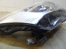Load image into Gallery viewer, Frontscheinwerfer Toyota Verso 81110-0F181-00 Xenon Rechts Headlight SCH6190285987bp