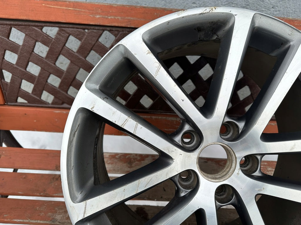 1x Alufelge 18 Zoll 7.5" 5x112 51ET Glanz Graphit 1K0601025AG Mg Golf V FEL7041756002jq