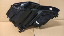 Laden Sie das Bild in den Galerie-Viewer, Frontscheinwerfer Skoda Karoq 57B941016A Rechts Scheinwerfer Headlight SCH9304214050zf