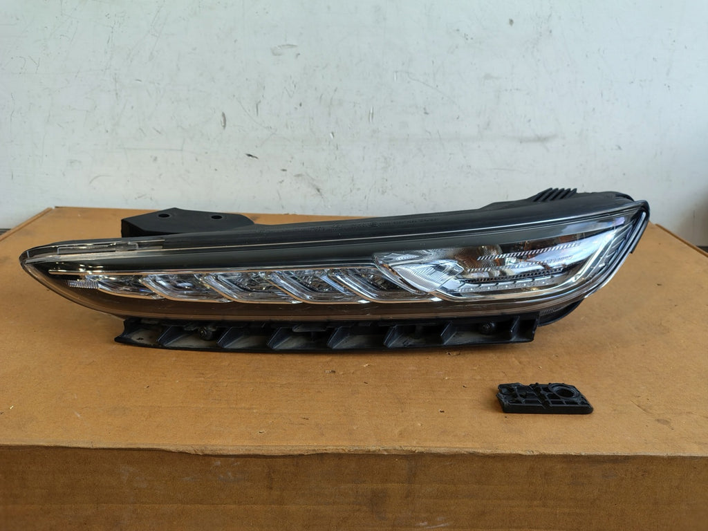Frontscheinwerfer Hyundai Kona 92207-J9000 Links Scheinwerfer Headlight SCH8382869652ca
