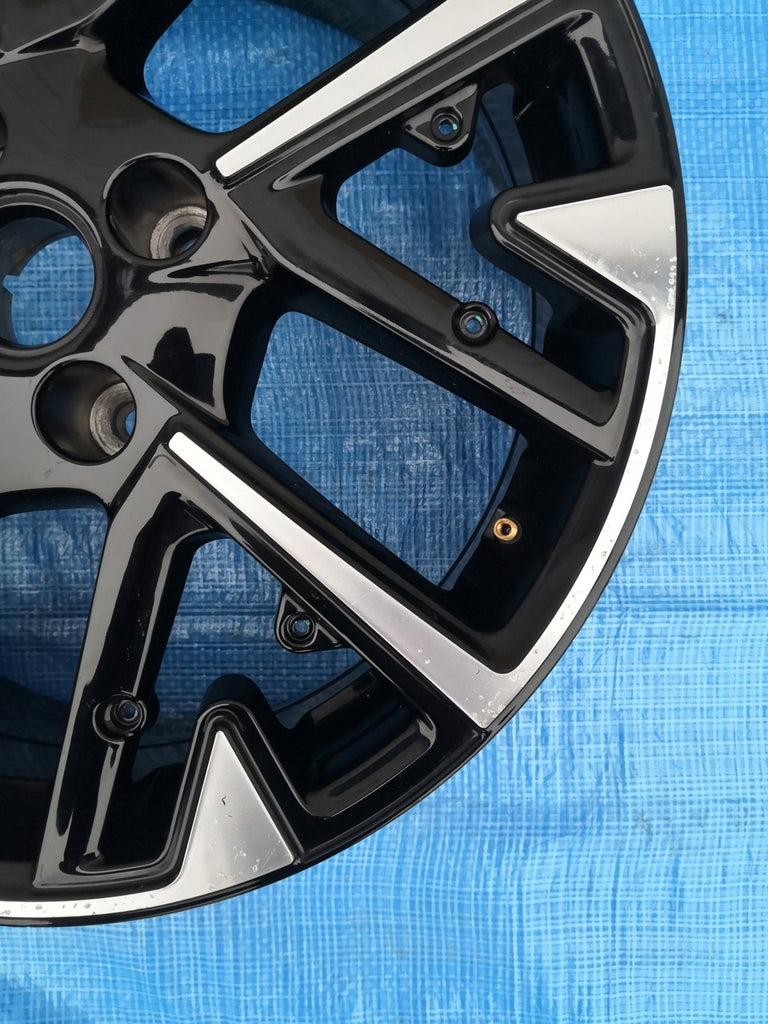 1x Alufelge 17 Zoll 7.0" 4x108 32ET 9833892680 Opel Corsa F Rim Wheel