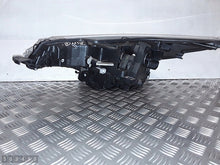 Laden Sie das Bild in den Galerie-Viewer, Frontscheinwerfer Toyota Avensis 05370537 Rechts Scheinwerfer Headlight SCH7490567128yf