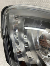 Laden Sie das Bild in den Galerie-Viewer, Frontscheinwerfer Skoda Yeti 5L1941016C Xenon Rechts Scheinwerfer Headlight