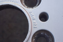 Laden Sie das Bild in den Galerie-Viewer, 1x Alufelge 15 Zoll &quot; 5x120 1124810, 165TR390CH BMW E28 E24 Rim Wheel