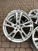 Laden Sie das Bild in den Galerie-Viewer, 4x Alufelge 18 Zoll 7.5" 5x108 50 5ET Glanz Silber 31362866 Volvo Xc60 I FEL3476981968po