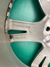 Laden Sie das Bild in den Galerie-Viewer, 1x Alufelge 17 Zoll 7.5" 5x112 43ET 8V0601025DD Audi A3 Rim Wheel FEL9146711226um