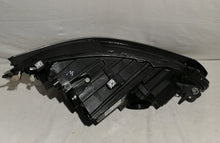 Laden Sie das Bild in den Galerie-Viewer, Frontscheinwerfer VW Golf VIII 5H1941005 LED Links Scheinwerfer Headlight SCH9400365057hw