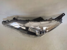 Laden Sie das Bild in den Galerie-Viewer, Frontscheinwerfer Mitsubishi Space Star Links Scheinwerfer Headlight