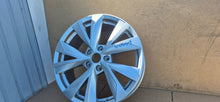 Laden Sie das Bild in den Galerie-Viewer, 1x Alufelge 17 Zoll 7.0" 5x112 45ET 57A601025AJ Skoda Karoq Rim Wheel FEL8630067015wy