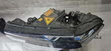 Laden Sie das Bild in den Galerie-Viewer, Frontscheinwerfer BMW X7 G07 5A279F1 Ein Stück (Rechts oder Links) Headlight SCH9982269726qx