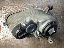 Laden Sie das Bild in den Galerie-Viewer, Frontscheinwerfer Mercedes-Benz Clk C209 A209 Links Scheinwerfer Headlight SCH9061026879xb