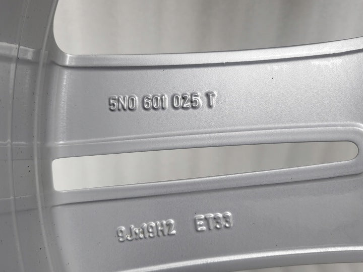 1x Alufelge 19 Zoll 9.0" 5x112 33ET Glanz Silber 5N0601025T VW Tiguan Rim Wheel FEL2511782383ed
