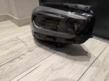 Laden Sie das Bild in den Galerie-Viewer, Frontscheinwerfer Mercedes-Benz W247 A2479062003 Rechts Scheinwerfer Headlight SCH6485739789vp