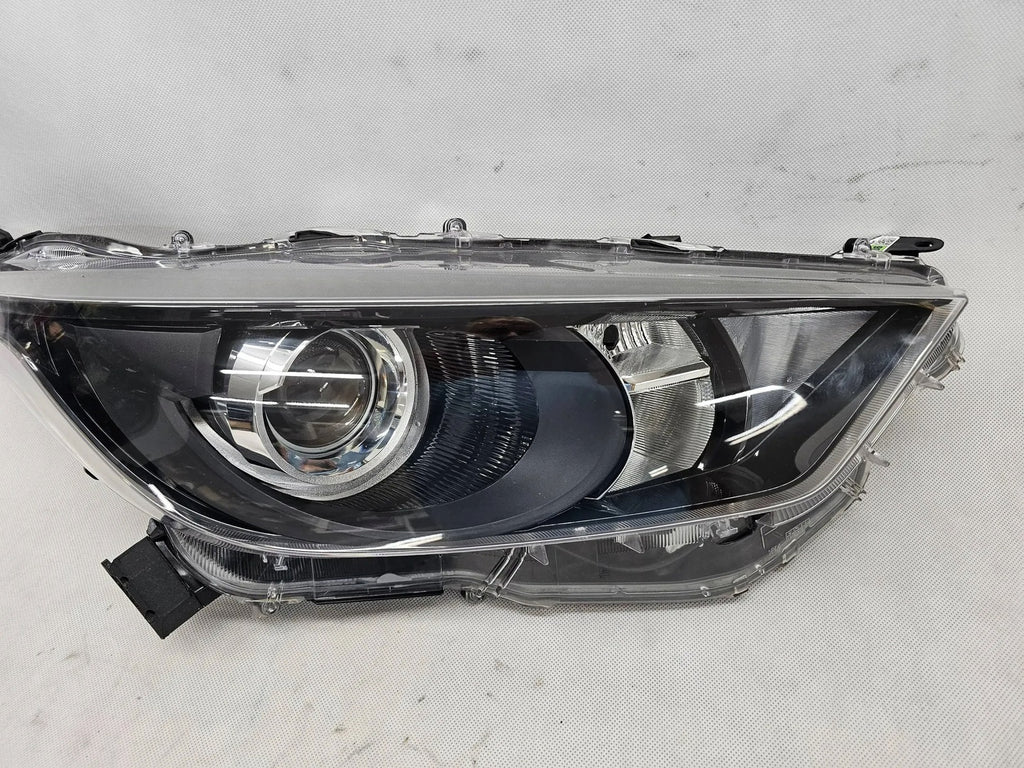 Frontscheinwerfer Toyota 4 Yaris SPP8543 Rechts Scheinwerfer Headlight