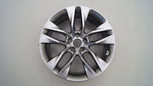 Load image into Gallery viewer, 1x Alufelge 19 Zoll 8.5&quot; 5x114.3 32ET 52910-2M330 Genesis Coupe Rim Wheel