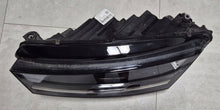 Laden Sie das Bild in den Galerie-Viewer, Frontscheinwerfer Skoda Octavia IV LE18A6418 5E4941015030111823100 Rechts SCH6077942778np