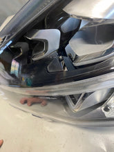 Load image into Gallery viewer, Frontscheinwerfer Ford Focus MX7B-13E015-EB LED Links Scheinwerfer Headlight SCH2338941641yt