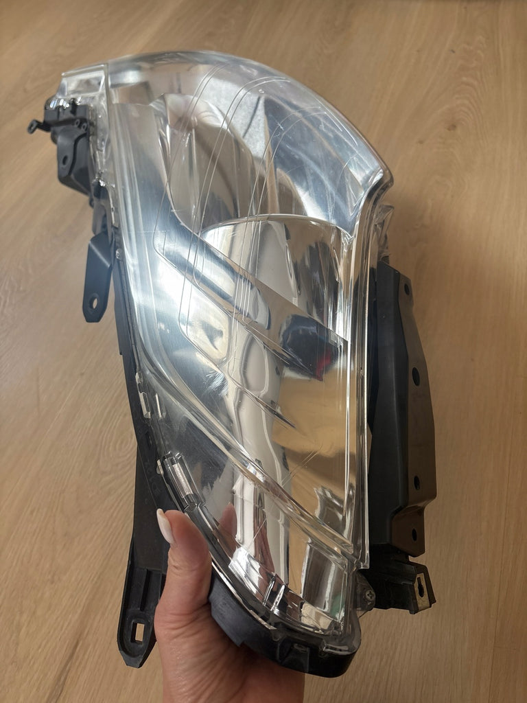 Frontscheinwerfer Citroën C-Crosser P7142R 6208N3 Xenon Rechts Headlight SCH6020713693jf
