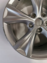 Load image into Gallery viewer, 1x Alufelge 17 Zoll 7.5&quot; 5x112 46ET Glanz Silber 5FA601025C Seat Leon Rim Wheel