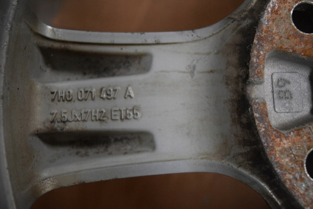 1x Alufelge 17 Zoll 7.5" 5x120 7H0071497A VW Caravelle Rim Wheel