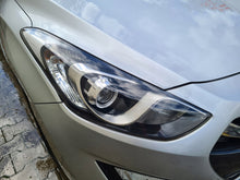 Laden Sie das Bild in den Galerie-Viewer, Frontscheinwerfer Hyundai I30 Links Scheinwerfer Headlight