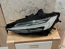 Laden Sie das Bild in den Galerie-Viewer, Frontscheinwerfer Volvo V60 32338001 LED Links Scheinwerfer Headlight SCH2077490887mx