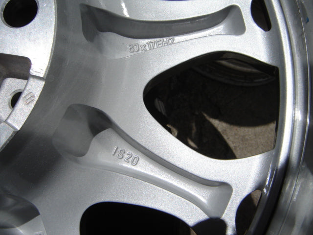 1x Alufelge 17 Zoll 8.0" 5x120 20ET Glanz Silber 6756231 BMW Rim Wheel FEL4350172098ay
