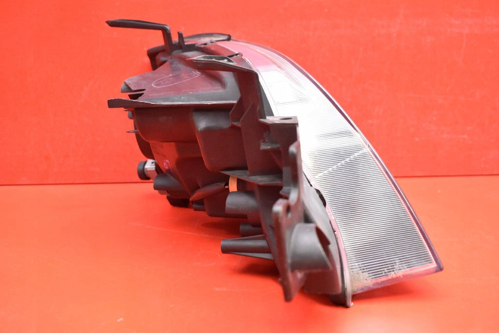 Frontscheinwerfer Mitsubishi Outlander I P3278L Ein Stück (Rechts oder Links)