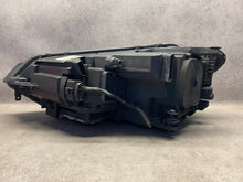 Laden Sie das Bild in den Galerie-Viewer, Frontscheinwerfer VW Touran 5TB941082A 005TB941082A LED Rechts Headlight