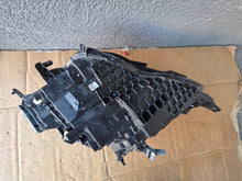 Laden Sie das Bild in den Galerie-Viewer, Frontscheinwerfer Volvo V60 32338003 Rechts Scheinwerfer Headlight SCH7786890502yf