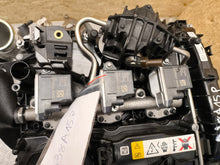 Load image into Gallery viewer, Motor BMW U06 B38A15P 1.5 16TKm Benzin Engine Unkomplett