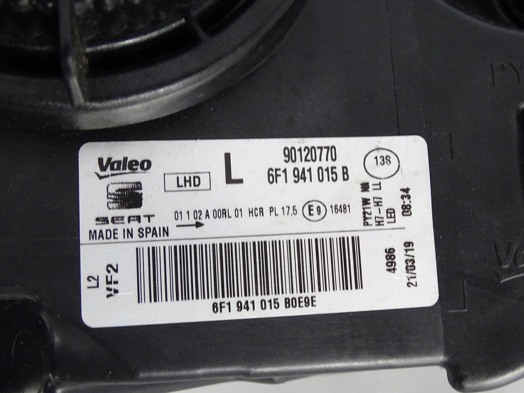 Frontscheinwerfer Seat I Ibiza V 6F1941015B Ein Stück (Rechts oder Links)