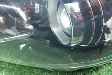 Load image into Gallery viewer, Frontscheinwerfer Hyundai Tucson 92101D7100 Links Scheinwerfer Headlight SCH5250247713vg