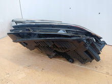 Laden Sie das Bild in den Galerie-Viewer, Frontscheinwerfer VW Touareg 761941081 Full LED Ein Satz Scheinwerfer Headlight