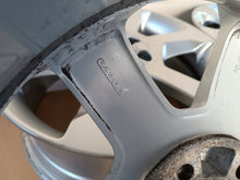 Load image into Gallery viewer, 1x Alufelge 17 Zoll 7.5" 5x108 55ET 30714025 Volvo Rim Wheel FEL2156907149sb