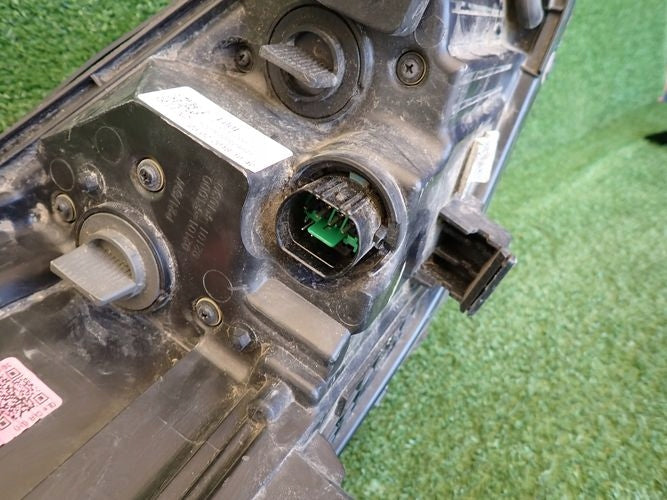 Frontscheinwerfer Kia Sportage IV 92101F1000 Links Scheinwerfer Headlight SCH4326118204ni