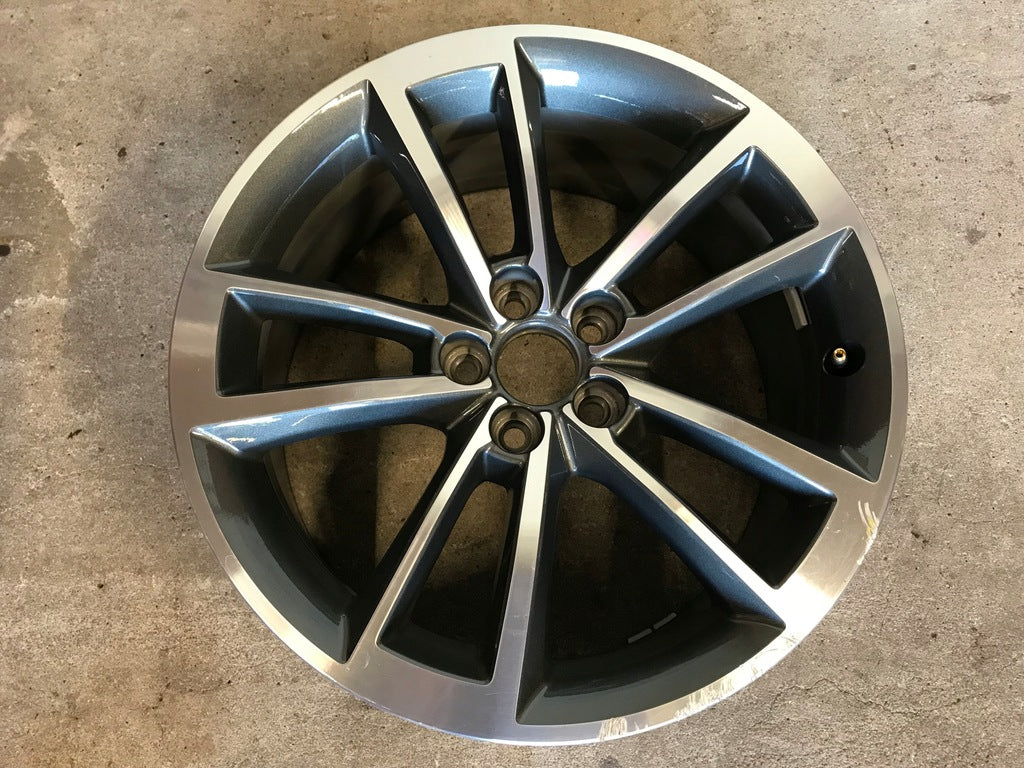 1x Alufelge 17 Zoll 7.5" 5x100 36ET Glanz 8X0071497 Audi Rim Wheel FEL9663861411dy