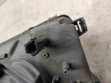 Laden Sie das Bild in den Galerie-Viewer, Frontscheinwerfer Mercedes-Benz W124 PAW1126 Rechts Scheinwerfer Headlight SCH1309866477ev