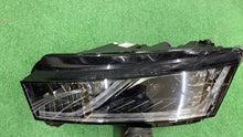 Load image into Gallery viewer, Frontscheinwerfer Skoda Octavia I 5E4941015A LED Ein Stück (Rechts oder Links) SCH9277331104lo